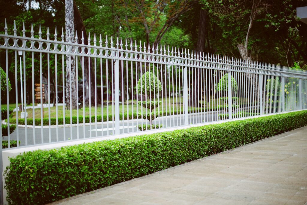commercial fencing